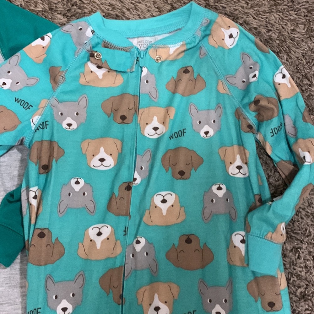 Boys size 3T zip up sleepers - 2 pack dragon and puppy dog themed! - Picture 3 of 6